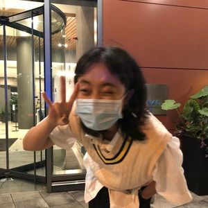 Meet your Posher, Feifei